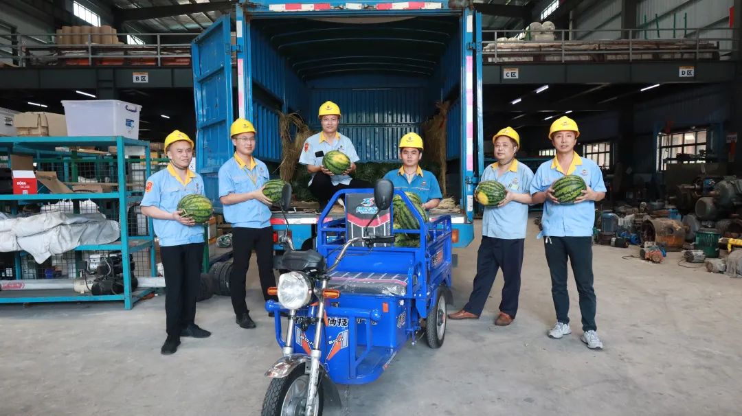 心系坚守岗位一线工人！ayx爱游戏集团多措并举“夏日送清凉”