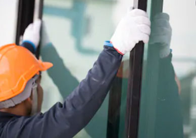 怎样准确装置铝门窗？？？？？